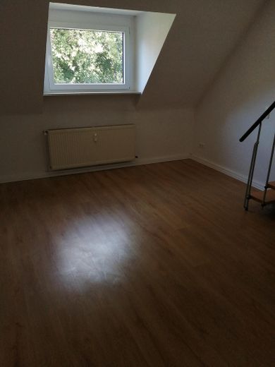 Schöne Wohnung im Kaiserstraßenviertel – Arbeitszimmer mit Treppe z DG