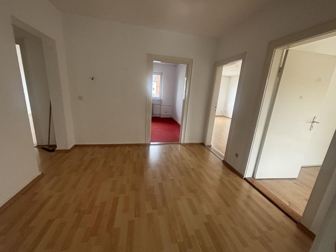 WG-geeignete 3,5-Zimmer-Wohnung in Uni-Nähe – फोटो 1