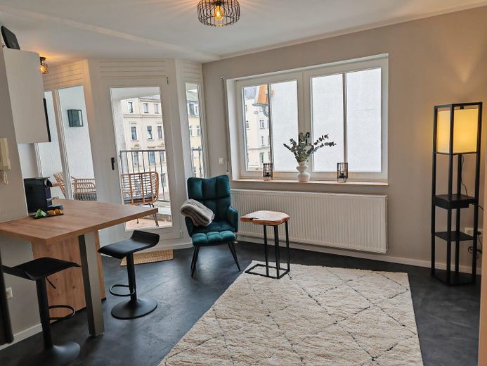 Wohnzimmer Blick von Eingang