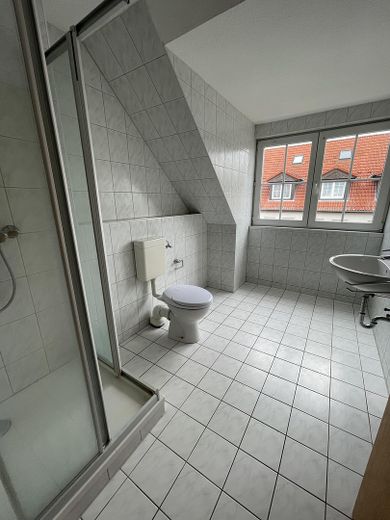 Duschbad im Dachgeschoss