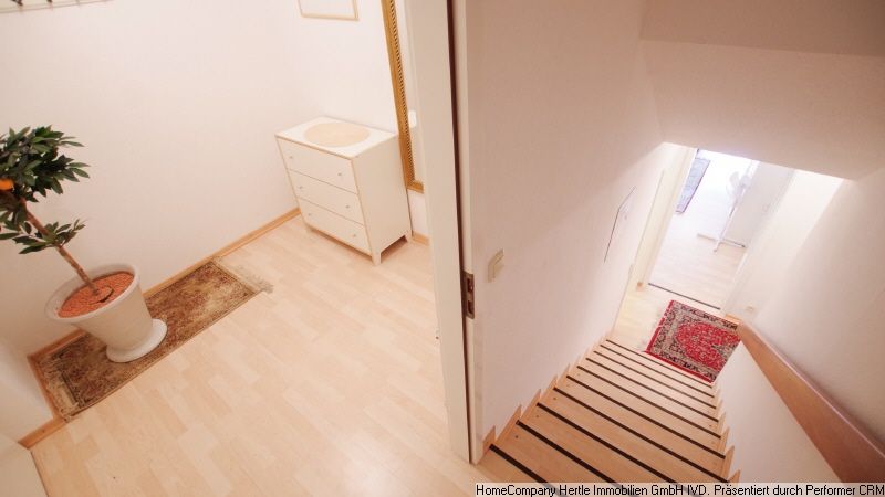 In Vorbereitung: Hell  &  möbliert in ruhiger Lage mit Balkon für 2-12 Monate in Gundelfingen – 08006c039ad716262fedfae8b736c74b0205a260.jpg