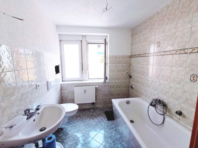 маленька, але затишна 2-кімнатна квартира площею 43 м², кухня, ванна кімната на першому поверсі – Фотографія 8