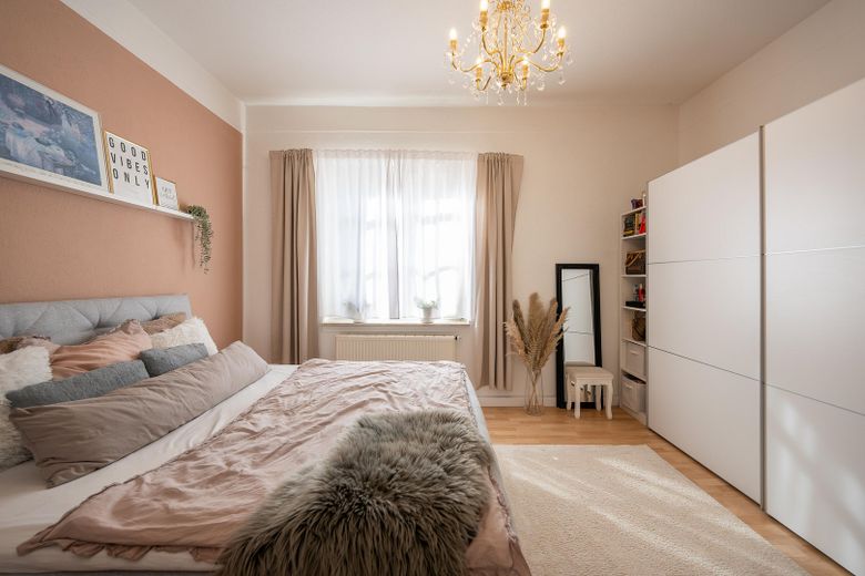 Provisionsfrei! Vermietete 2-Zimmer-Erdgeschosswohnung (68,5 m²) in zentraler Lage von Baden-Baden – Zimmer 2