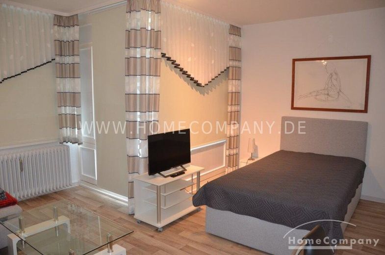 Schöne 1 Zi.Whg., möbliert, 3. OG, mit Balkon. – bd72bb8ab75eb5574930bd67aa510f05d5522982.jpg