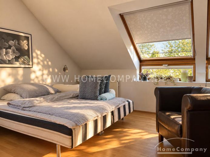 Voll möbliertes 6-Zimmer-Haus mit schönem Garten – 64a4a83ba908a370eb191e6dd9a436b6c3cda553.jpg