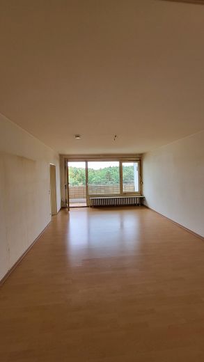 Vicino all’università - Luminoso appartamento di proprietà - Senza provvigione 120.000 € – Wohn/Esszimmer