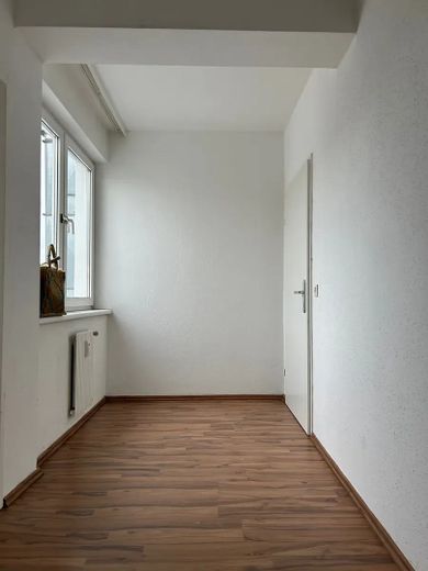 Moderne und helle 2-Zimmer-Wohnung in München-Schwabing-West – Eingangsbereich