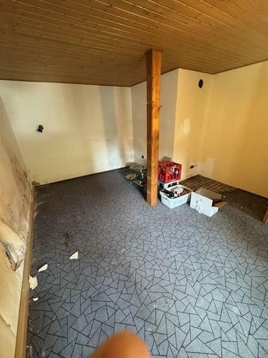 BIETERVERFAHREN - Ausblick - endlose Weite - höchste Gemeinde der Pfalz - großz. Haus - 1 oder 2 WE! – 25 WoZi EG
