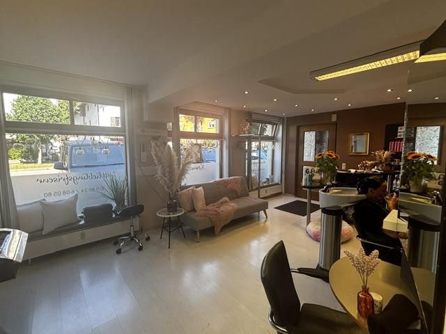TOP-LAUF-LAGE für Frisör, Laden o. Büro-/ Praxisräume in Holzkirchen! Große Schaufenster! – Foto 5