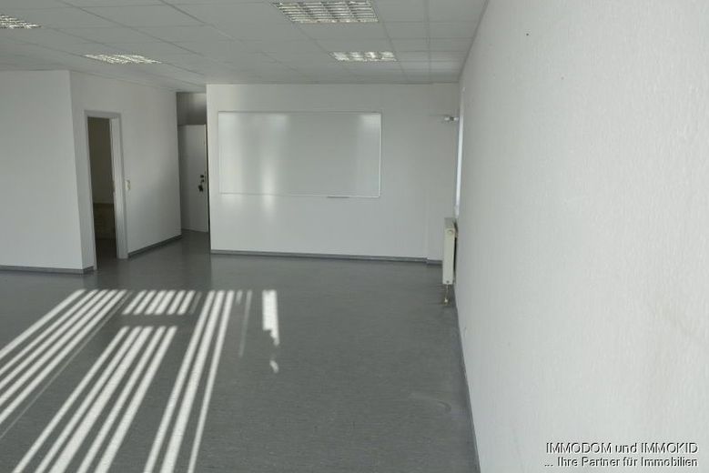 Moderner Schulungsraum mit Dachterrasse und herrlichem Ausblick zu vermieten! – Schulungsraum