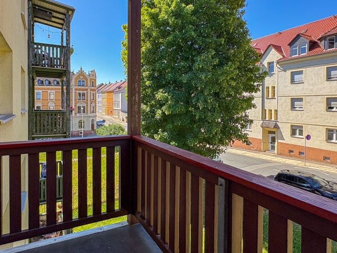 Familienfreundlich wohnen: Frisch renovierte Wohnung mit Balkon und Tageslichtbad – Foto 1