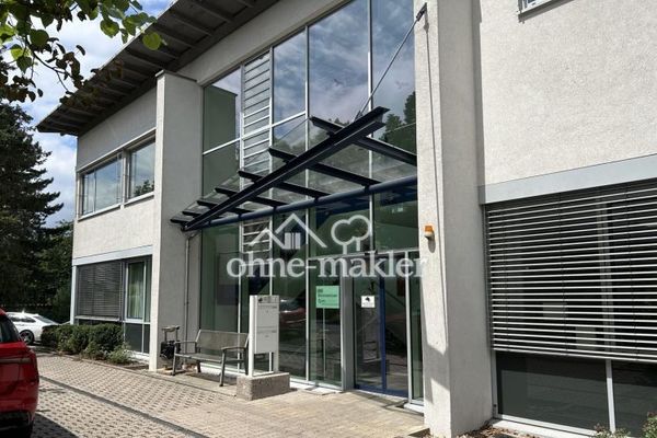 Spacious premises for medical practice or office use