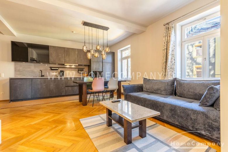 Exklusive, voll möblierte 2-Zimmer-Wohnung in begehrter Lage von Haidhausen – 1dc83f7fed3d2aa6f40ec13221310a75e114bd11.jpg