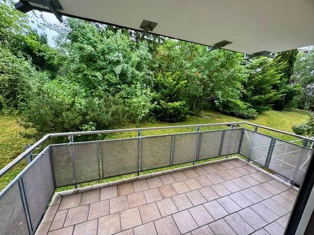 Verzorgd 4-kamer appartement met balkon en twee parkeerplaatsen – Balkon 