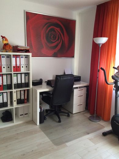 Geschmackvolle Wohnung mit großer Terasse – Arbeitszimmer
