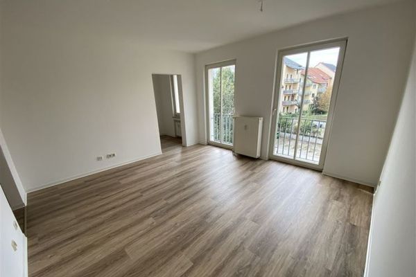 Altenburg* City Center* helle 1 Raum-Whg. mit sep. Küche* Duschbad*