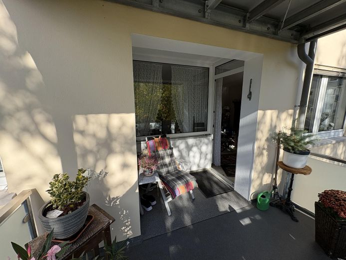 Wiesbaden’de 3 odalı daire – Balkon