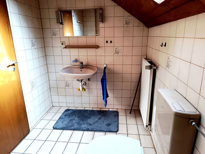 2 Stock Badezimmer