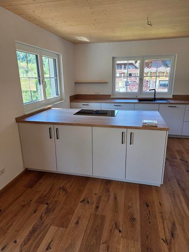Prima occupazione: nuova costruzione di 101 m² con cucina componibile, animali domestici ammessi, balcone, 2 posti auto – Foto 2