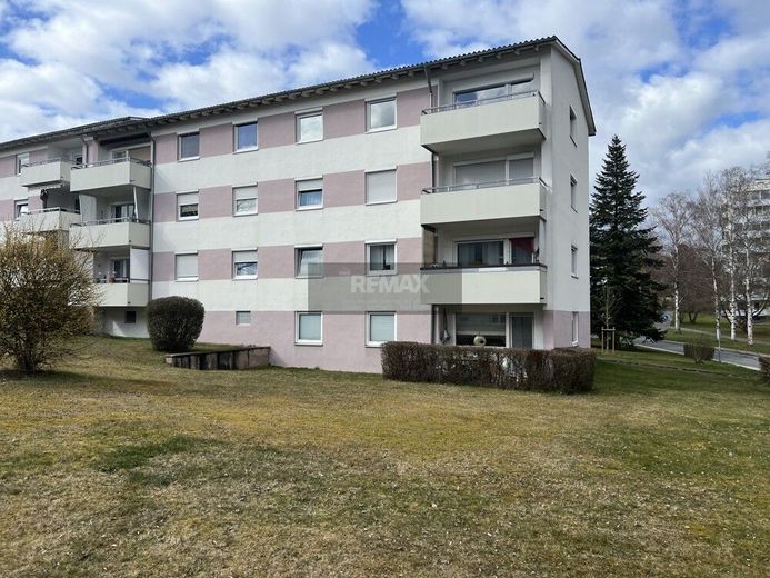 Modernes Wohnen in Toplage: 3,5 Zimmer in Bayreuth – Bild 1