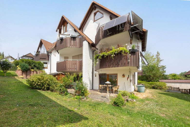 3,5-Zimmer-Wohnung mit großer Sonnenterrasse + Garten – Foto 1