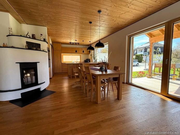 Exklusives, neuwertiges Einfamilienhaus in Hof mit  Südwest-Terrasse, Garagenanlage und Sauna – VUB0002352-6