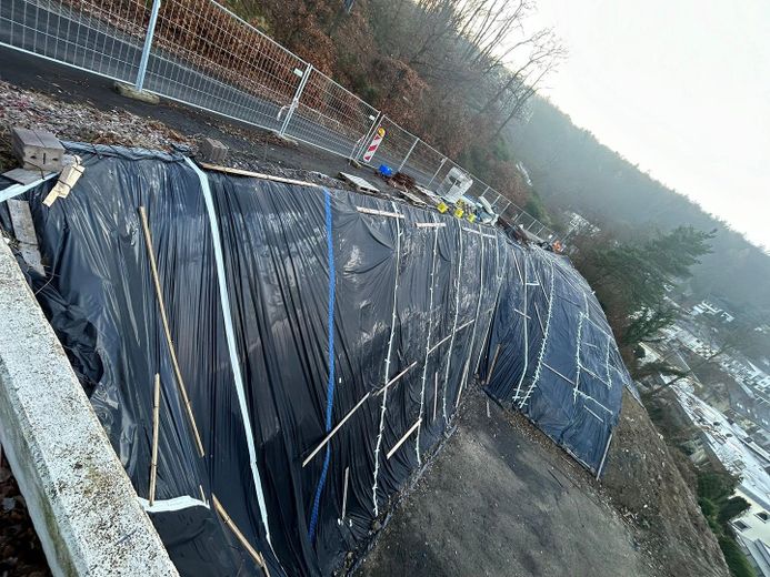 Investoren aufgepasst: Baugrundstück in Bestlage von Bad Breisig mit Baugenehmigung“ – Foto 1
