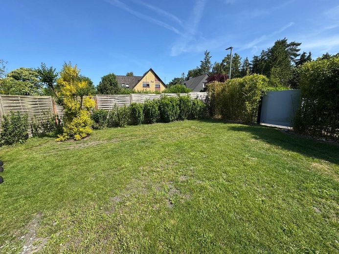 Garten vorderer Bereich