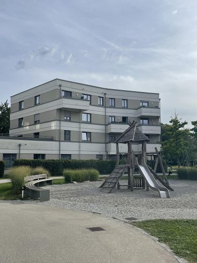 Familienfreundliche 4-Zimmer-Wohnung in München Aubing – Foto 2