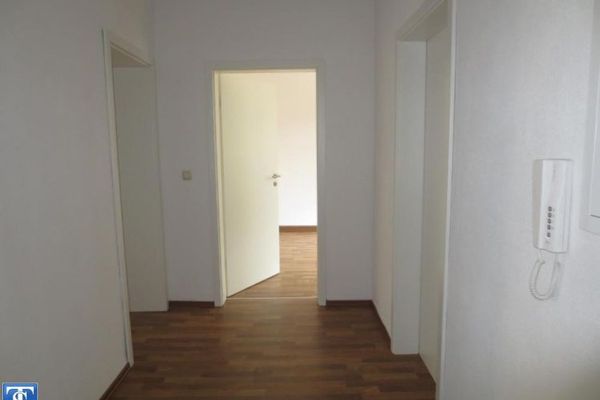 Objekt-Nr.: 32124 - Paketangebot! 2 vermietete 2-Zimmer-ETW mit Wanne und Balkon in Denkmalschutzobjekt Lengenfeld