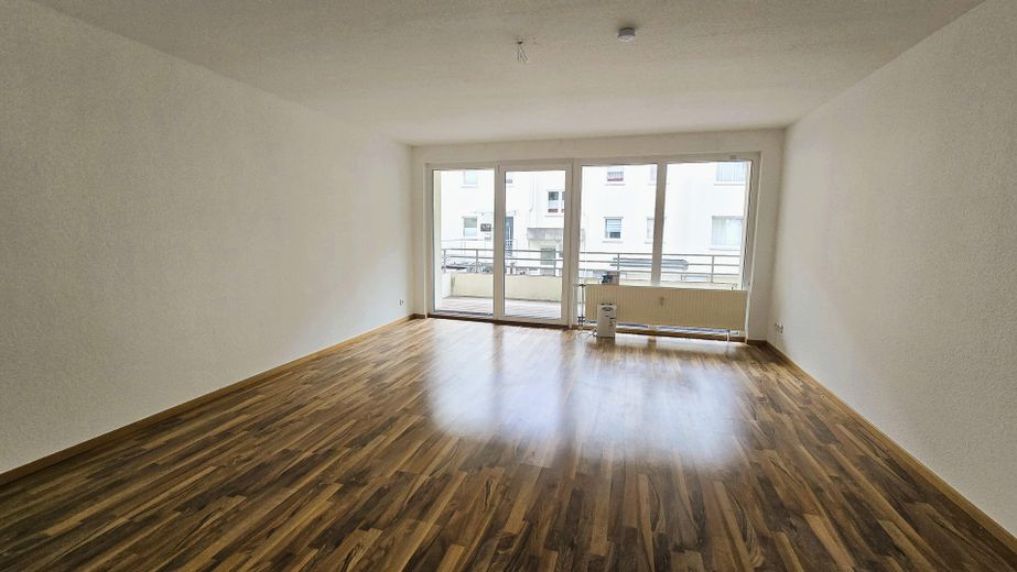 3 Zimmer Wohnung (92m²) im Ärztehaus in Langerfeld – Foto 1