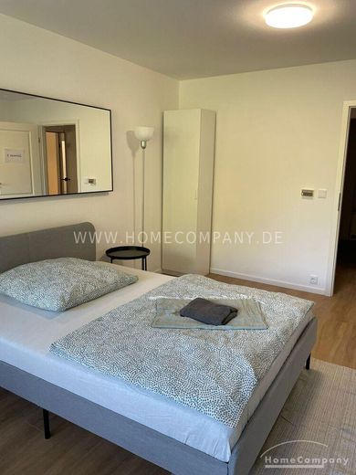 4,5-Zimmer-Wohnung mit Balkon in Oberföhring – 9343a1ec4e8616de0cd24835a005a54d9a633740.jpg