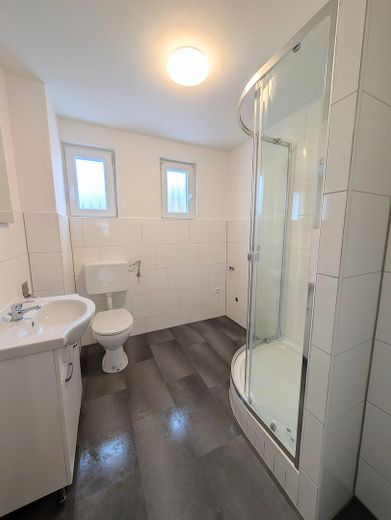 Gemütliche Wohnung in Kaiserslautern-Hohenecken zu vermieten – Bad