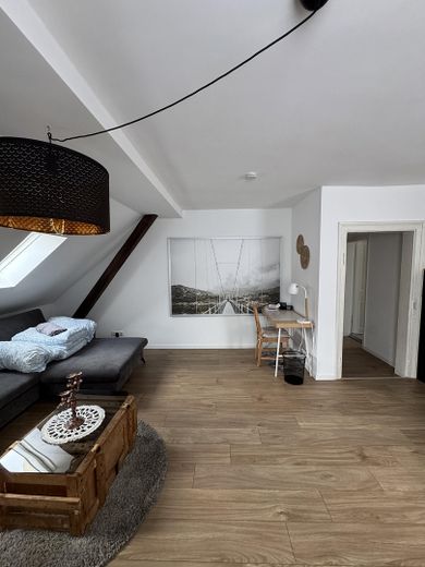 Kapitalanlage: Zwei vermietete Eigentumswohnungen im Gesamtpaket – Wohnzimmer Wohnung 1