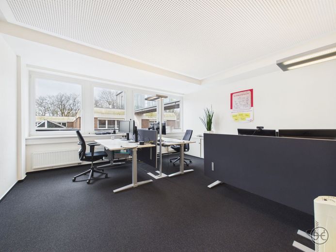Hochwertiges Bürohaus auf 2 Etagen // Nähe Autobahn // Etzhorn // Oldenburg – Eden-Ehbrecht-Immobilien_Vermietung_Gewerbe_Bürofläche_015