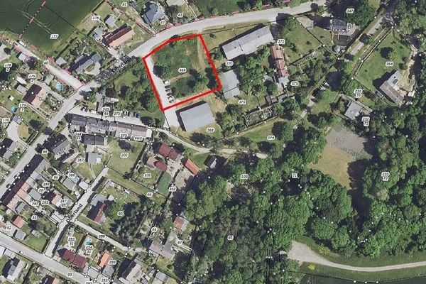 Ampio terreno con potenziale di sviluppo – posizione tranquilla a Güsten, 2721m²