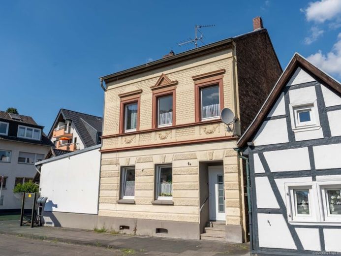 Dottendorf begehrt: Jahrhundertwendehaus mit Charakter & Perspektive – फोटो 1