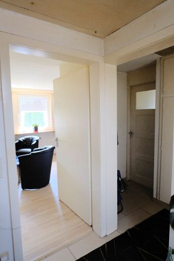Großzügiges Einfamilienhaus mit viel Platz und Garten – Foto 9