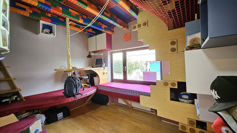 Bungalow accessible · env. 190 m² de surface utile · quartier résidentiel calme · concept d’habitation polyvalent – Kinderzimmer EG (Zimmer 3)