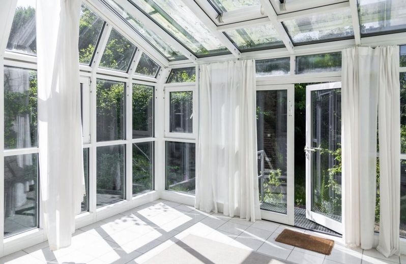 Ruime tuinmaisonnette over twee woonlagen in Hamburg-Eilbek – Wintergarten