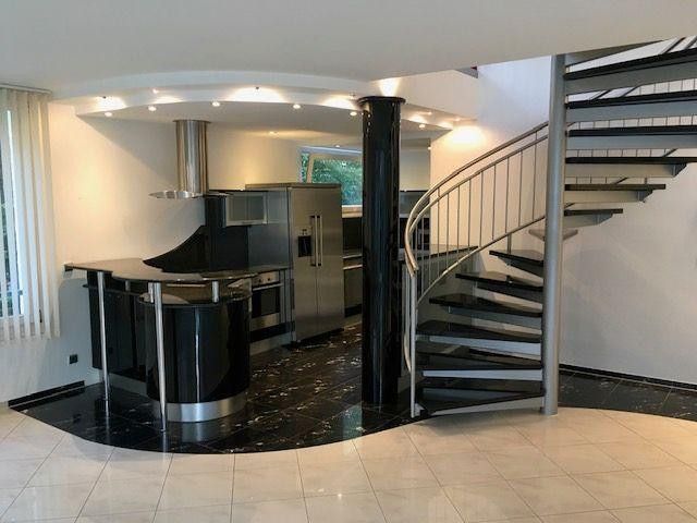 Küche/Granittreppe