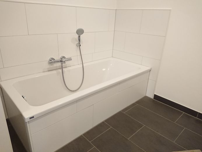 2-Zimmer-Neubauwohnung mit gehobenem Standard und 2 Balkonen – Foto 5