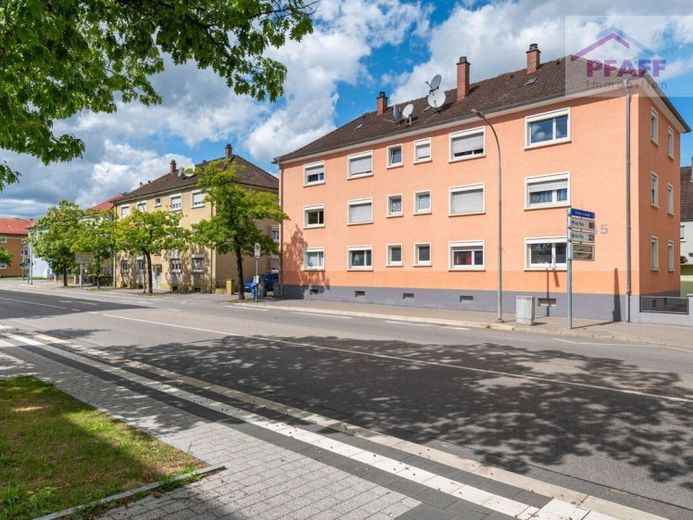 Zuhause ankommen in Singen-City in der Bahnhofstr.! Gut vermietete 2 Zi.-Wohnung – Foto 1