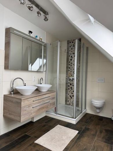 Hauptbadezimmer1
