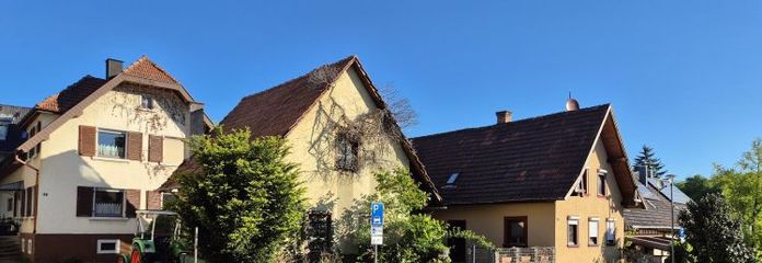 2 WOHNHÄUSER IM PAKET: VIEL PLATZ MIT WERKSTATT