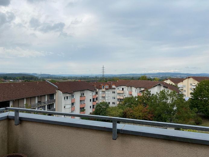 Helles 1-Zimmer-Dachgeschoss-Apartment mit großer Dachterrasse in der Nähe des UKGM – Ausblick-Dachterrasse