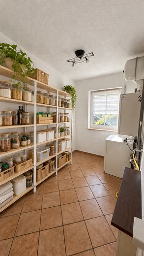 UNA CASA in cui sentirsi bene: casa unifamiliare a Magdeburg-Ottersleben – Hauswirtschaftsraum