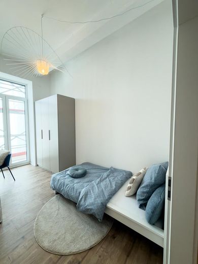 NEW 4-person shared apartment | TOP room in a shared apartment in Nuremberg | High-quality furnishings with balcony – Photo 9