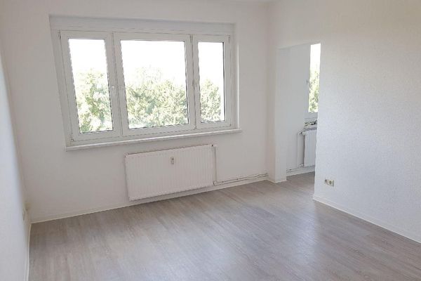 *Bekârlara ve öğrencilere dikkat* Yeni tadilattan geçmiş 1 odalı daire + Leipzig’e sadece 20 dakika + ankastre mutfak