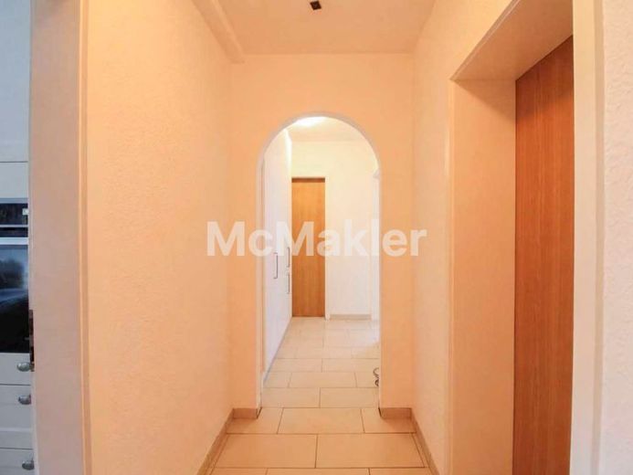 Solide Kapitalanlage: 
Gepflegte 3-Zimmer-Wohnung mit Südbalkon in ruhiger Wohnlage – Foto 1